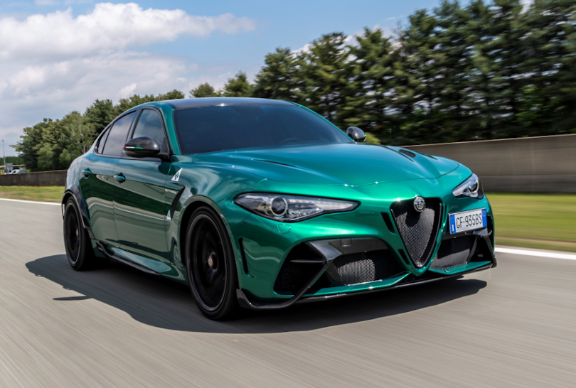 Alfa Romeo Giulia GTA (2021)